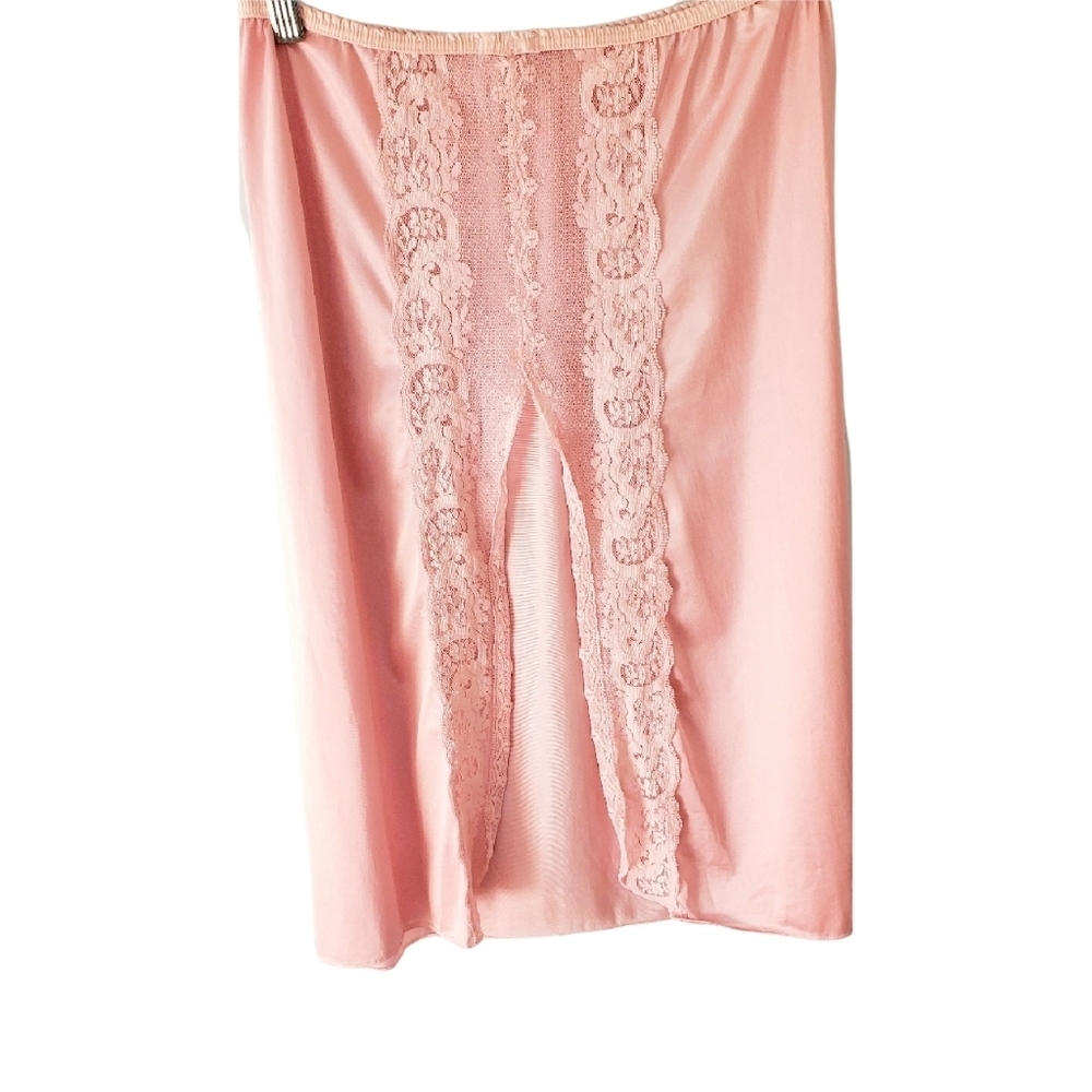 Henson Kicherrick Vintage Mauve/ Pink Half Slip Size Medium?